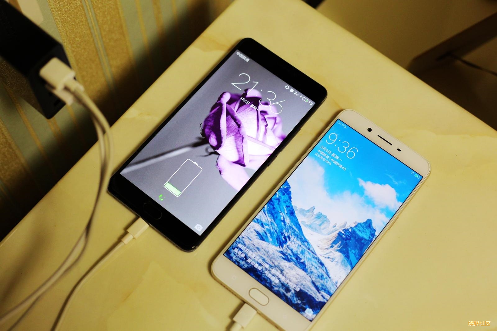 4口充电器,腾博官网诚信为本,专业服务4口电源适配器