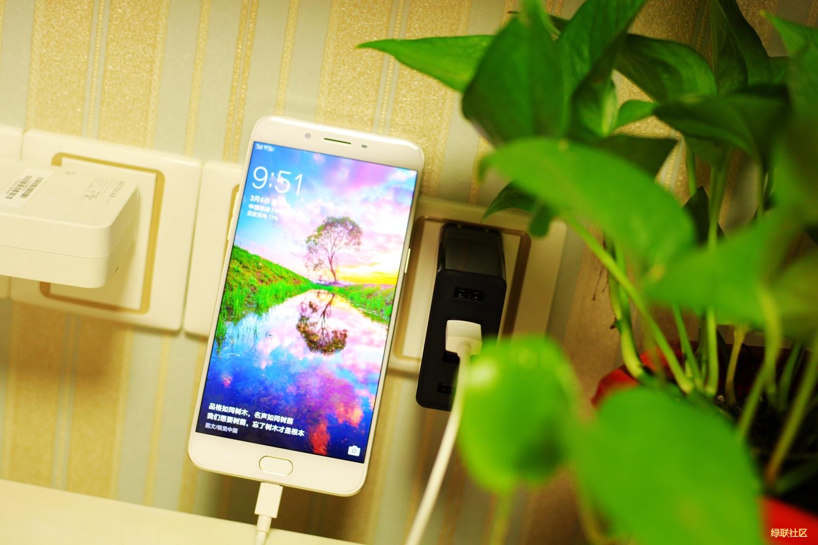 4口充电器,腾博官网诚信为本,专业服务4口电源适配器