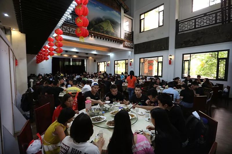 绿水青山，，，，，联翩而至，，，，，腾博官网诚信为本,专业服务2018云浮之旅