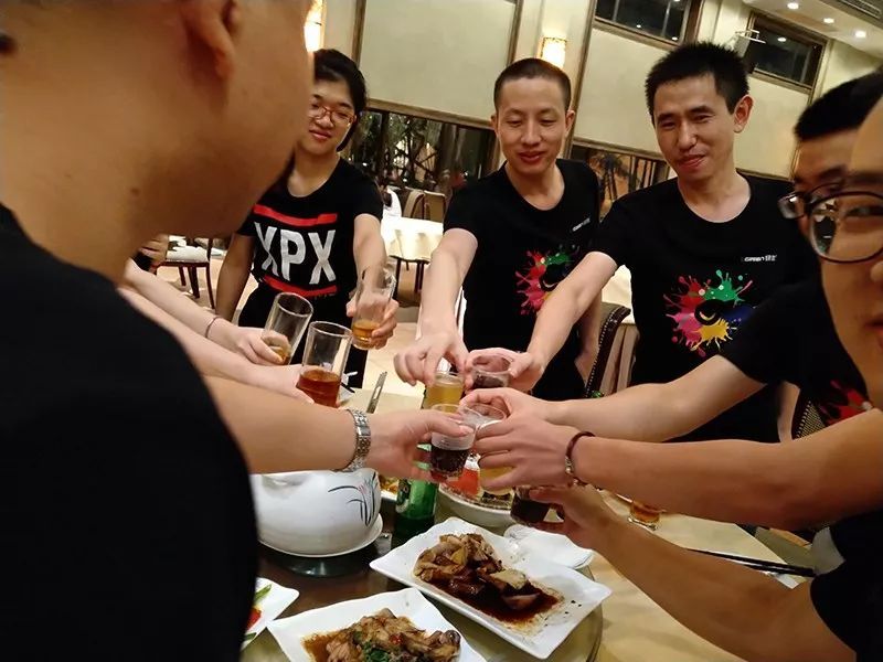 绿水青山，，，，，联翩而至，，，，，腾博官网诚信为本,专业服务2018云浮之旅