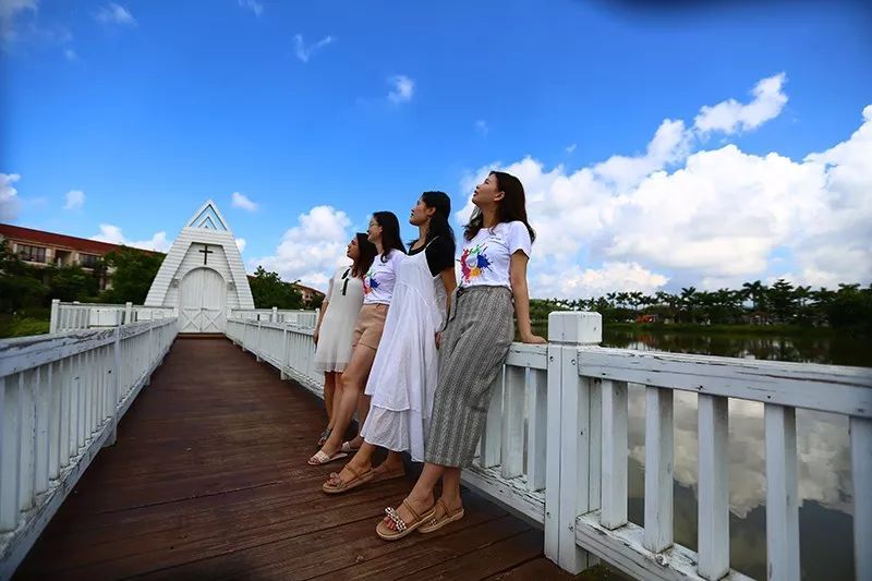 绿水青山，，，，，联翩而至，，，，，腾博官网诚信为本,专业服务2018云浮之旅