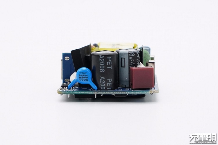 腾博官网诚信为本,专业服务PD20W充电器开箱评测：拆解篇（下）